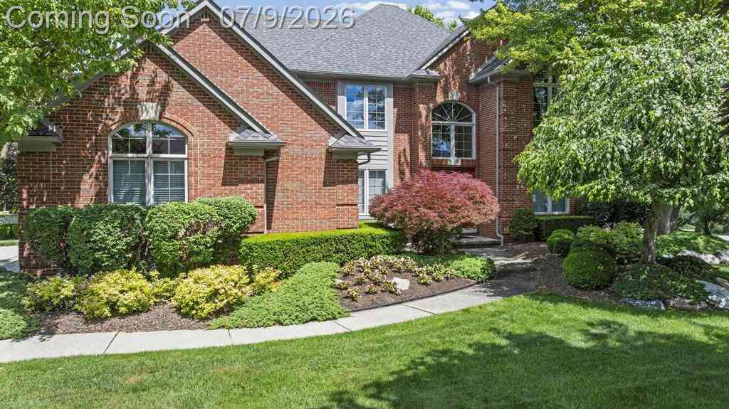 Homes For Sale - 53816 Cherrywood Drive <br/> Macomb County, Utica, MI 48315