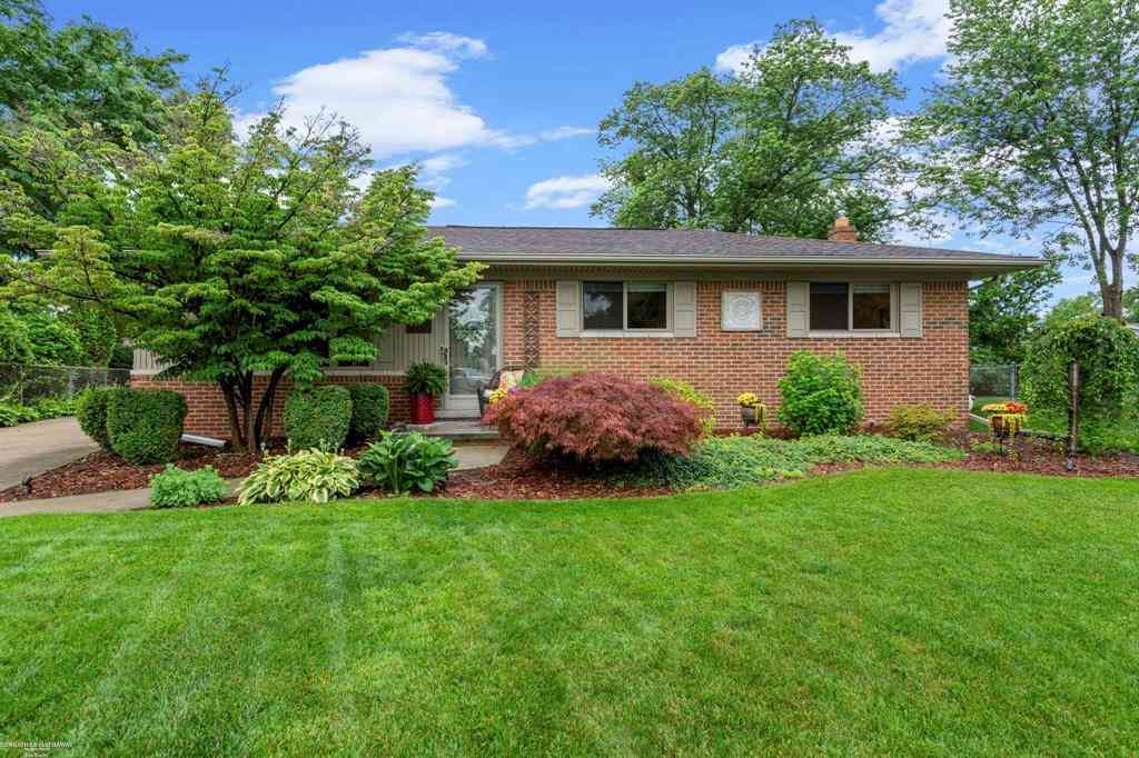 Homes For Sale - 41563 Cimarron Street <br/> Macomb County, Clinton Township, MI 48038
