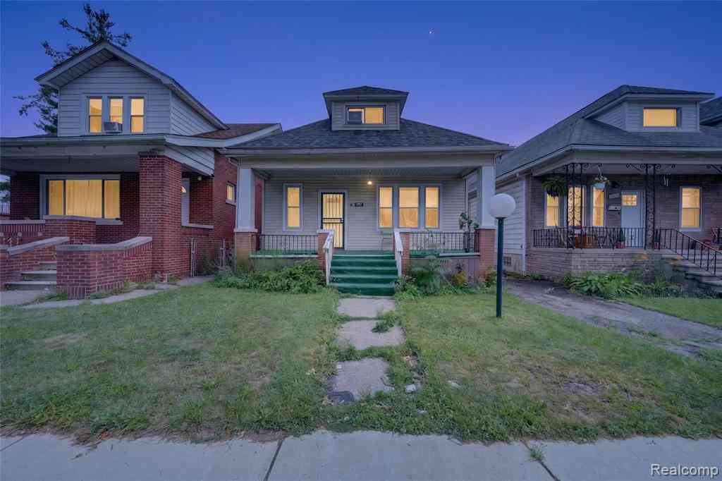 Homes For Sale - 3844 Caniff Street <br/> Wayne County, Hamtramck, MI 48212