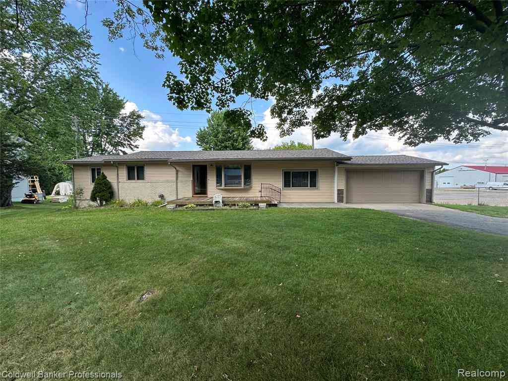 Homes For Sale - 68 Plum Creek Road <br/> Lapeer, MI 48446