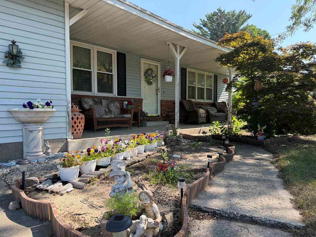 Homes For Sale - 2334 Josephine Avenue <br/> Muskegon, MI 49444