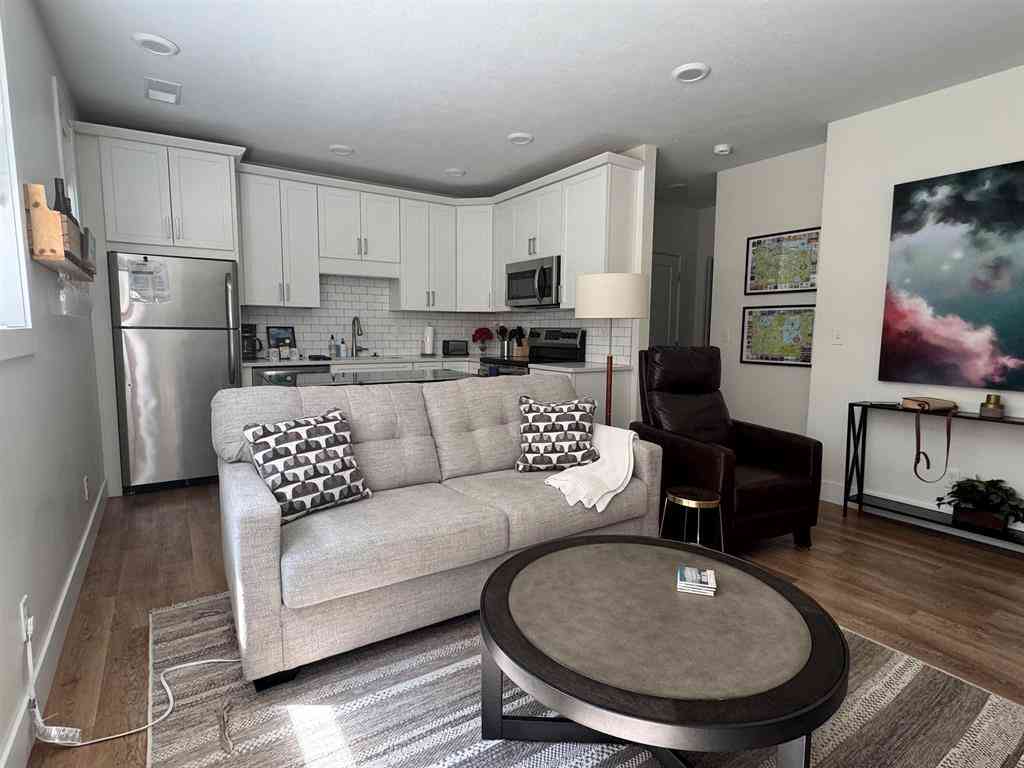 Condo For Sale - 135 E Eighth  <br/> Traverse City, MI 49684