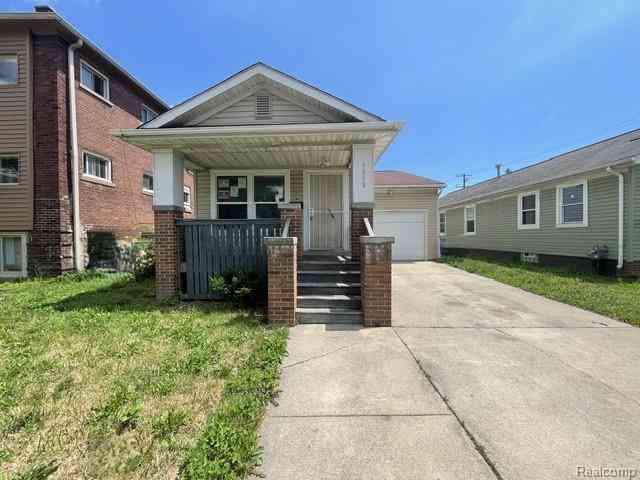 Homes For Sale - 4808 Dickerson Street <br/> Detroit, MI 48215