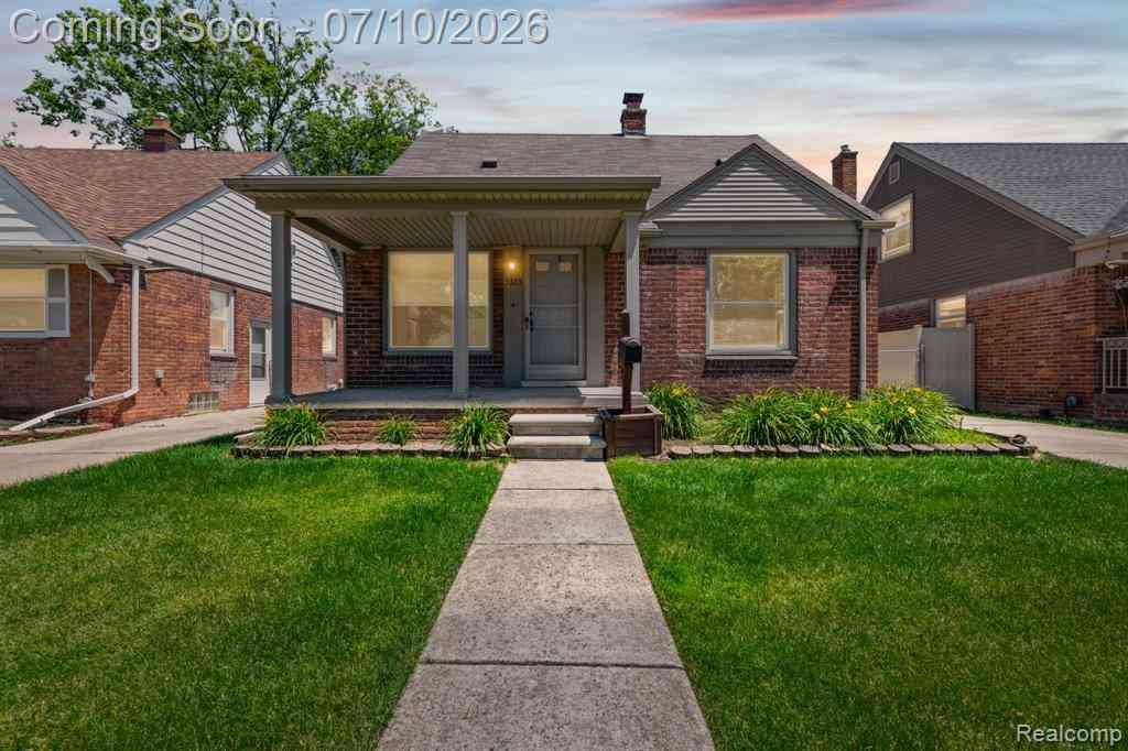 Homes For Sale - 3323 Houston Street <br/> Wayne County, Dearborn, MI 48124