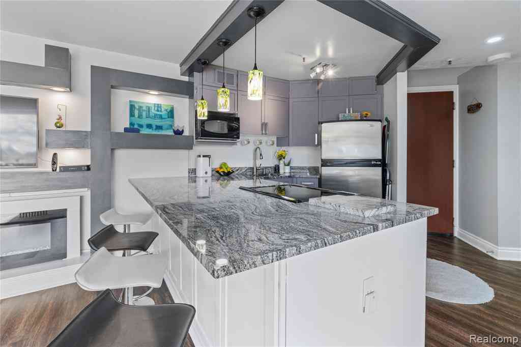 Condo For Sale - 1001 W Jefferson Avenue  #2H<br/> Wayne County, Detroit, MI 48226