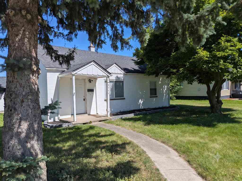 Homes For Rent - 5754 Arcola Street <br/> Garden City, MI 48135