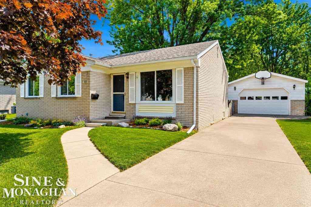 Homes For Sale - 855 Georgia Street <br/> Marysville, MI 48040