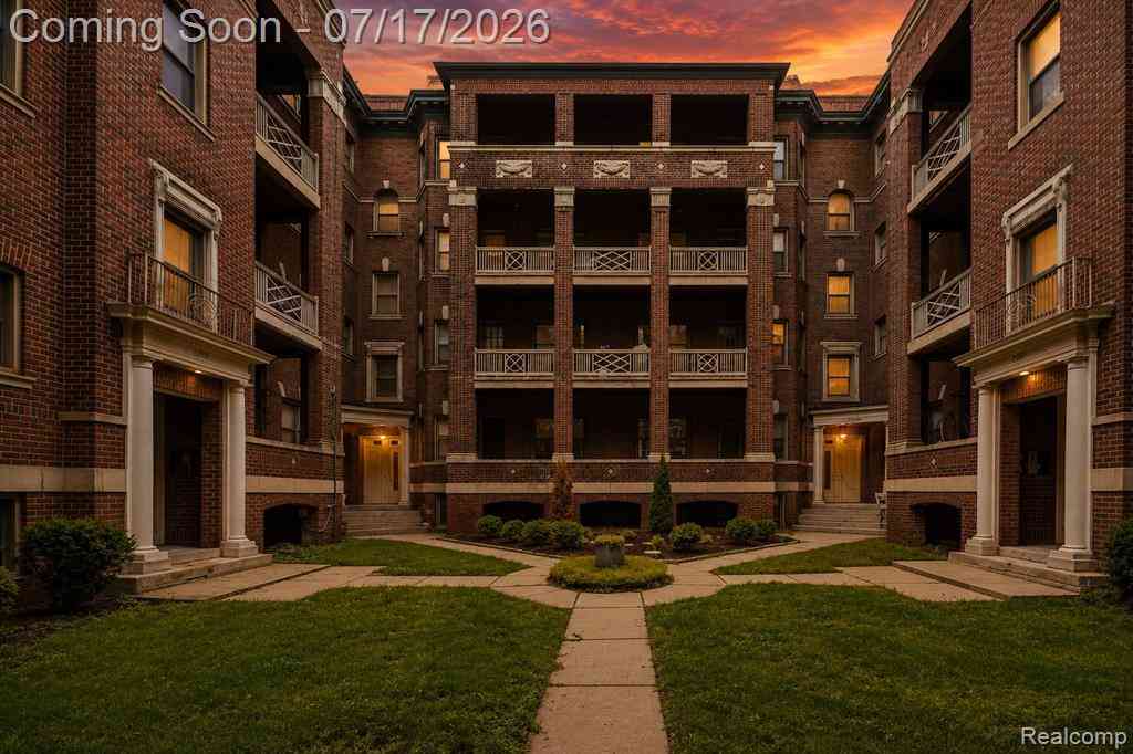 Condo For Sale - 7409 2nd Avenue  #32<br/> Wayne County, Detroit, MI 48202