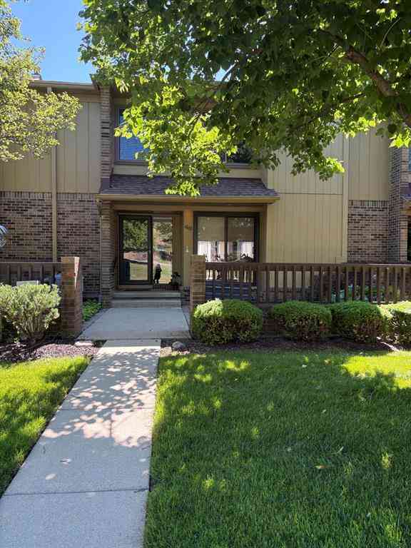 Condo For Sale - 1669 S Hill Boulevard <br/> Bloomfield Hills, MI 48304