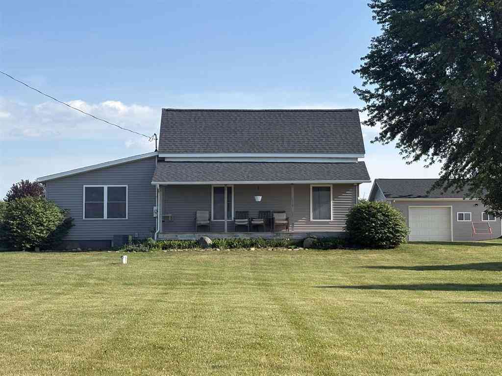 Homes For Sale - 3200 E North Ridge Road <br/> Chesaning, MI 48616