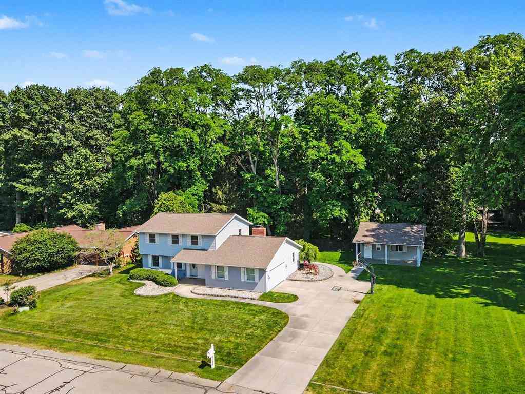 Homes For Sale - 16115 Harbor View Drive <br/> Spring Lake, MI 49456