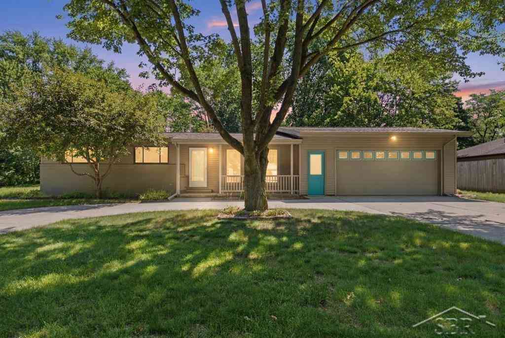 Homes For Sale - 5108 Swede Avenue <br/> Midland County, Midland, MI 48642