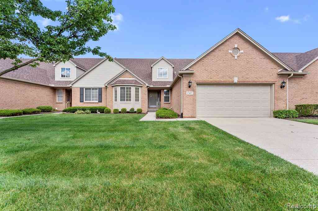 Condo For Sale - 17437 Averhill Boulevard <br/> Macomb County, Macomb, MI 48042