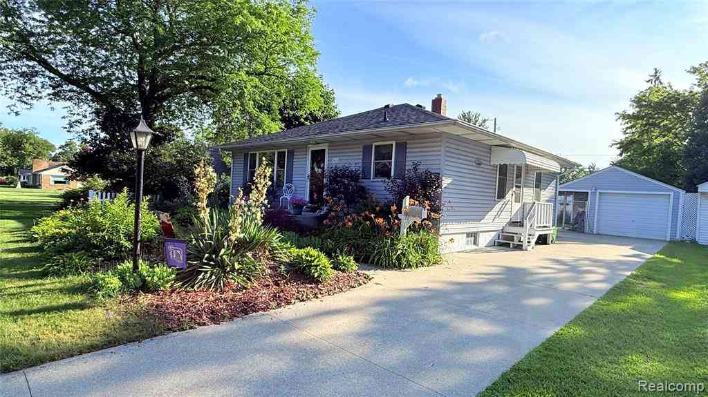 Homes For Sale - 3431 Stone Street <br/> Port Huron, MI 48060
