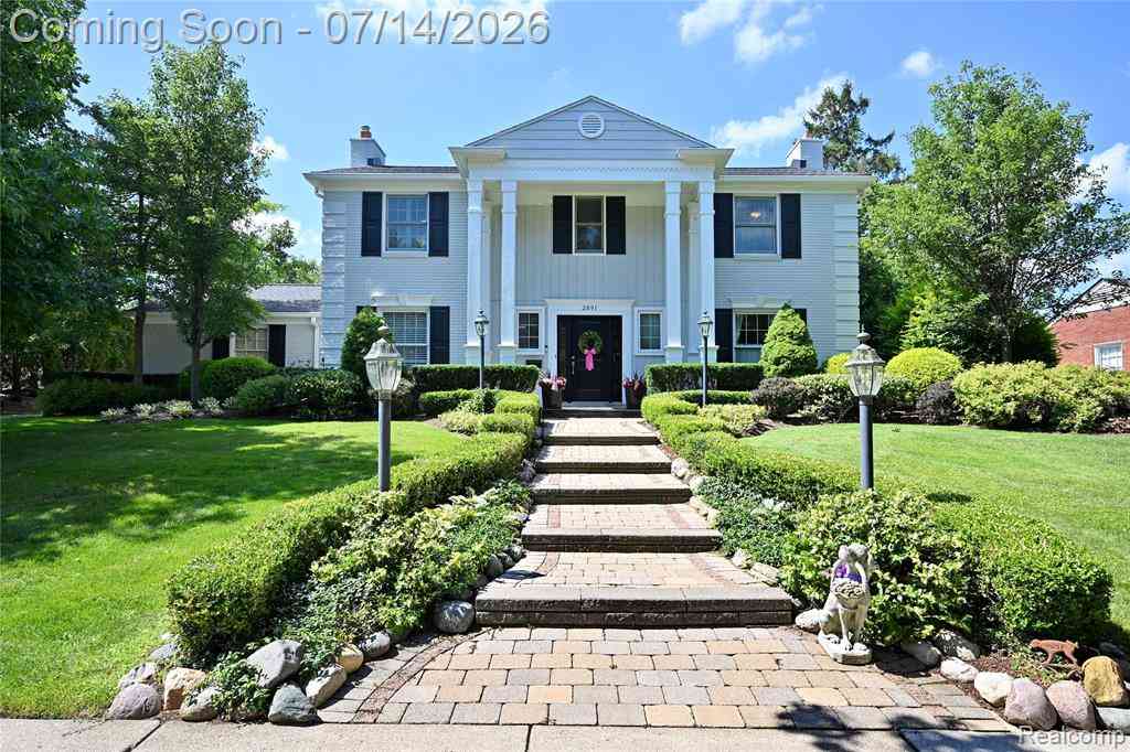 Homes For Sale - 2691 Bradway Boulevard <br/> Bloomfield Hills, MI 48301