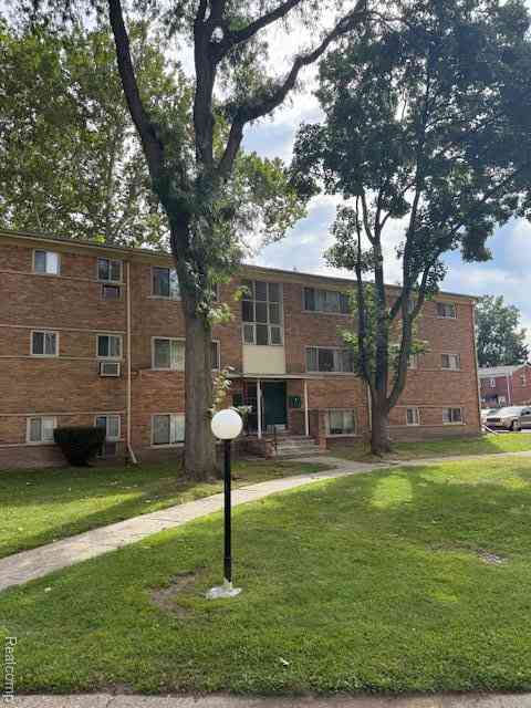 Condo For Rent - 17274 Bentler Street  #46<br/> Detroit, MI 48219