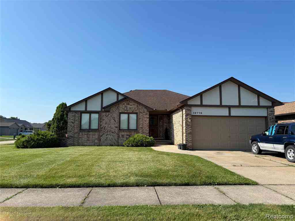 Homes For Sale - 16776 Sarno Drive <br/> Macomb, MI 48044