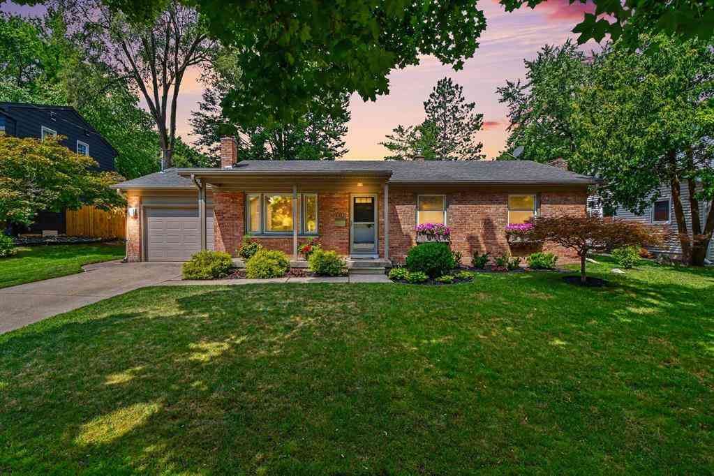 Homes For Sale - 1701 Whitfield Road Se SE<br/> Grand Rapids, MI 49506