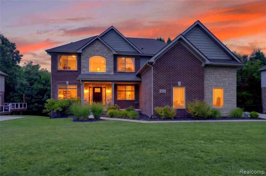 Homes For Sale - 9665 Windsor Lane <br/> Clawson, MI 48348