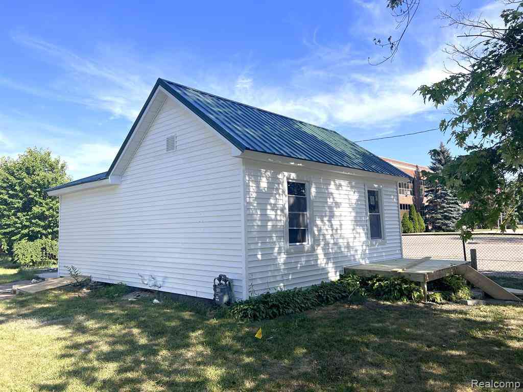 Homes For Sale - 629 Alger Street <br/> Owosso, MI 48867