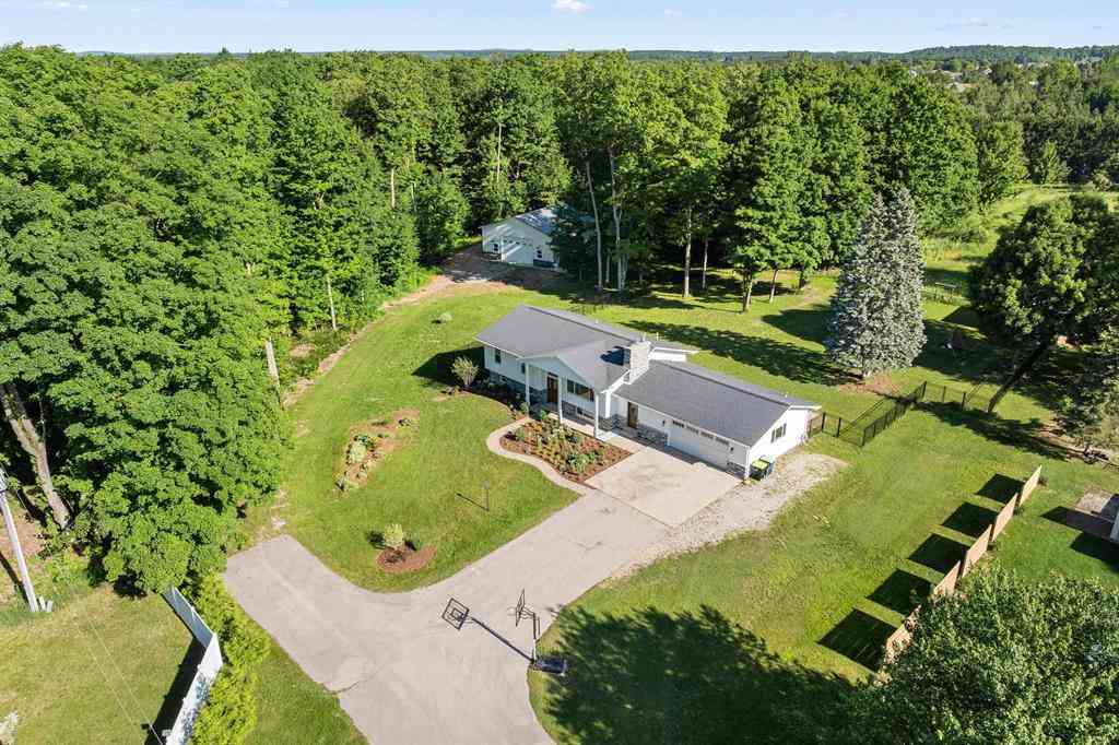 Homes For Sale - 3733 E Long Lake Road <br/> Traverse City, MI 49685