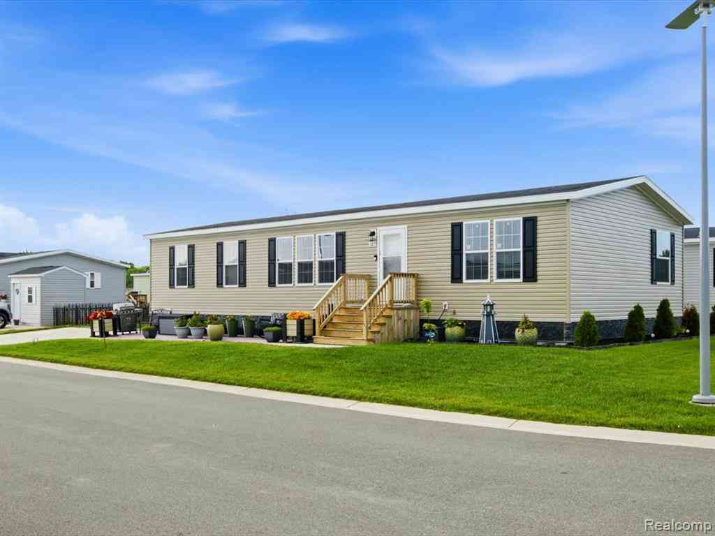 Homes For Sale - 287 Rosebud Court <br/> Saint Clair County, Port Huron, MI 48060