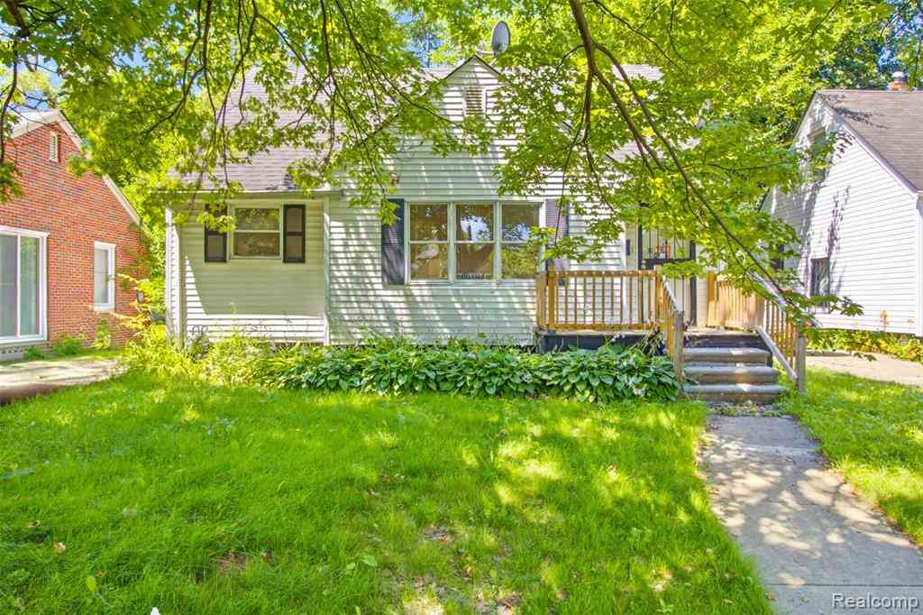 Homes For Sale - 18649 Avon Avenue <br/> Detroit, MI 48219