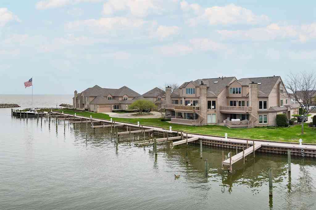 Condo For Sale - 26230 Harbour Pointe Drive <br/> Harrison Township, MI 48045