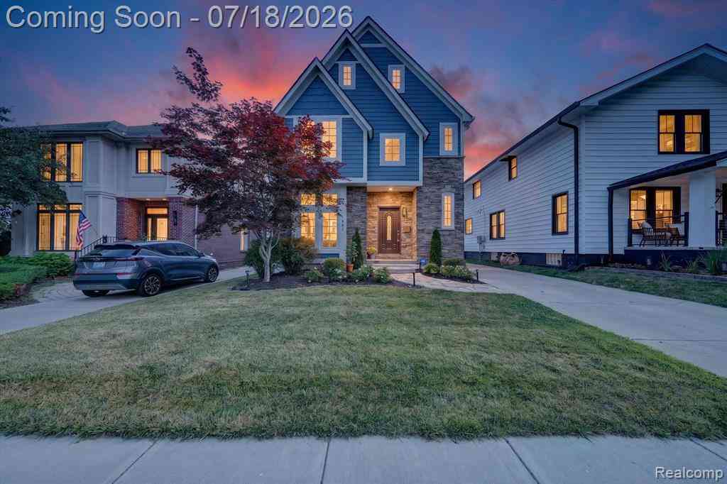 Homes For Sale - 1263 Davis Avenue <br/> Birmingham, MI 48009