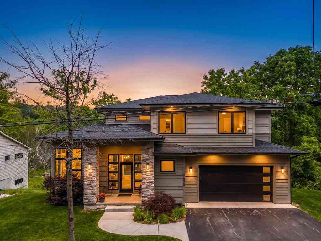 Homes For Sale - 1424 Randolph Street <br/> Traverse City, MI 49684