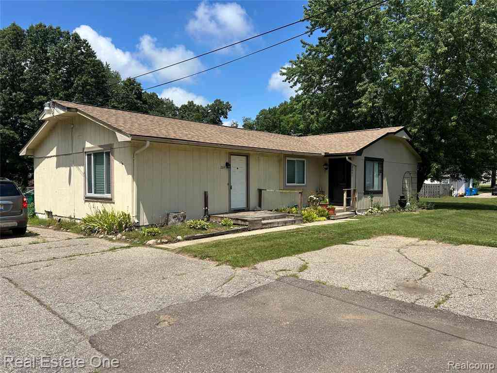 Condo For Sale - 2659 Benstein Road <br/> Commerce Twp, MI 48390