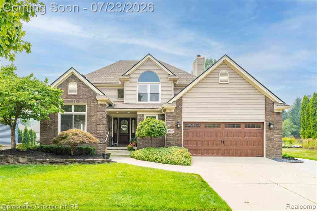 Homes For Sale - 43347 Riverbridge Court <br/> Novi, MI 48375