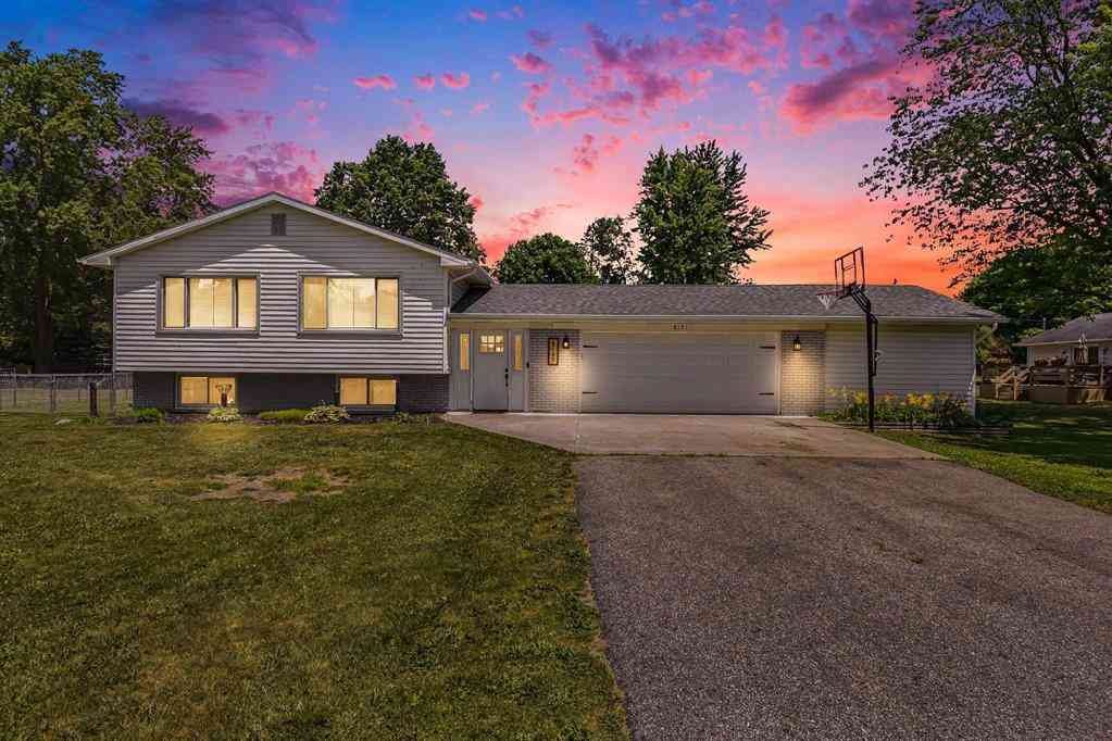 Homes For Sale - 8197 S Federal Road <br/> Isabella County, Shepherd, MI 48883