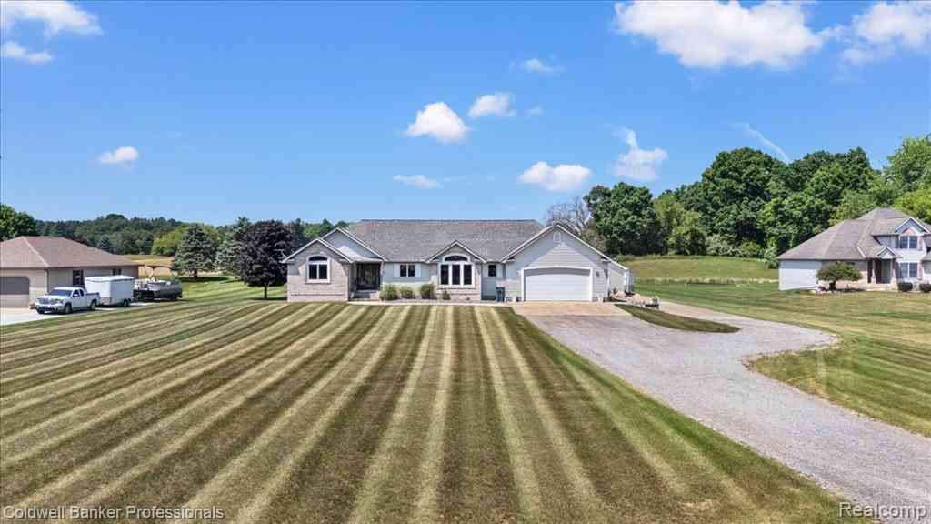 Homes For Sale - 5554 Sandy Lane <br/> Lapeer County, Columbiaville, MI 48421