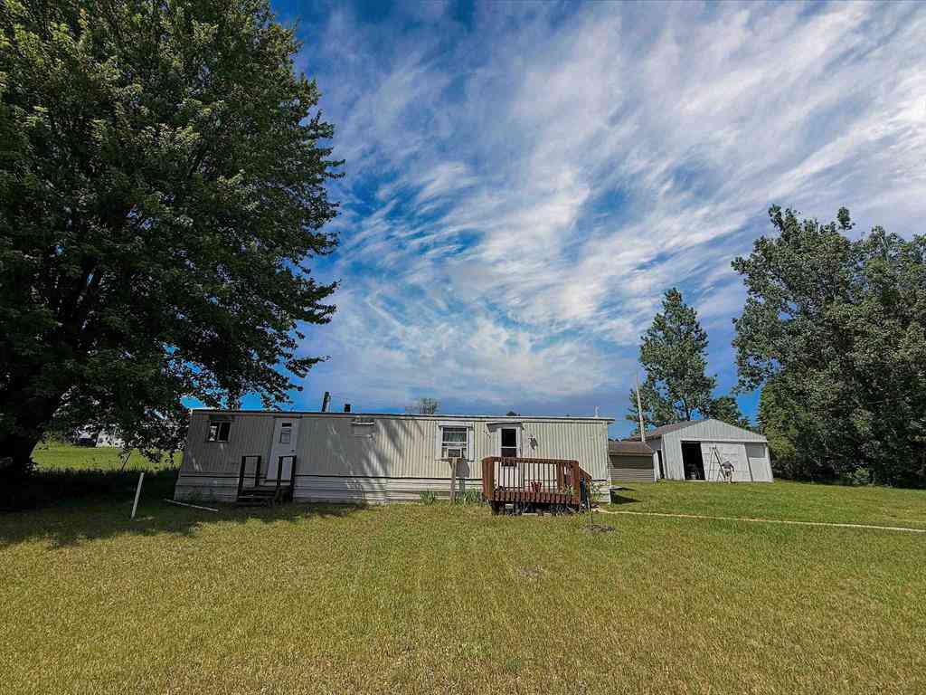 Homes For Sale - 1395 E Duck Lake Road <br/> Grawn, MI 49637