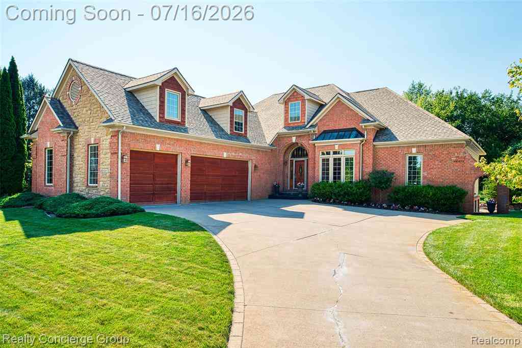 Homes For Sale - 16366 Carrie Lane <br/> Genesee County, Fenton, MI 48430