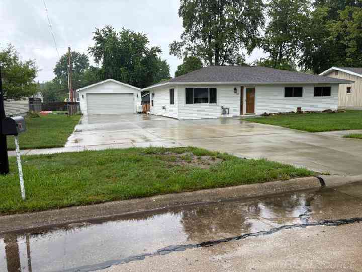 Homes For Sale - 362 Cardinal Drive <br/> Marysville, MI 48040