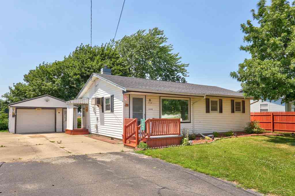 Homes For Sale - 1446 S Airport Road <br/> Saginaw County, Saginaw, MI 48601