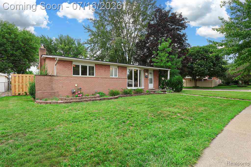 Homes For Sale - 31141 Gladys Avenue <br/> Westland, MI 48185