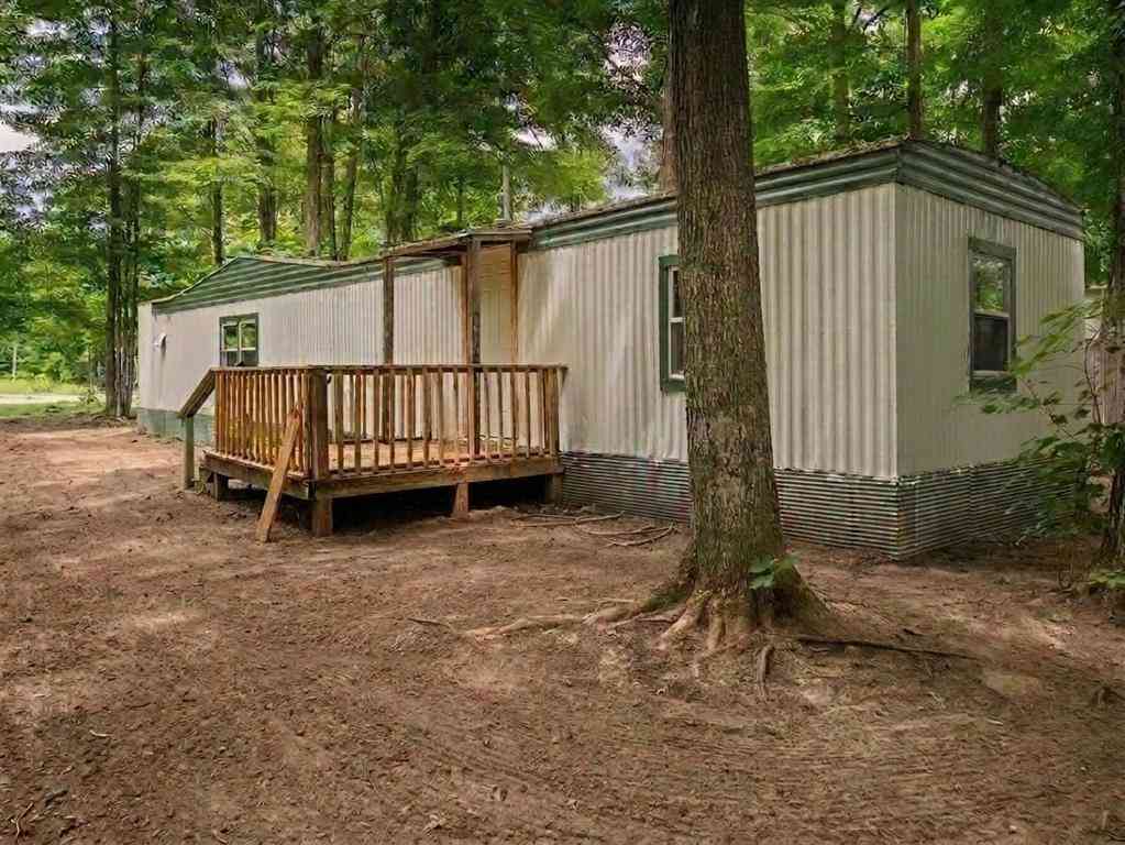 Homes For Sale - 4519 E Mobile Trail <br/> Traverse City, MI 49685