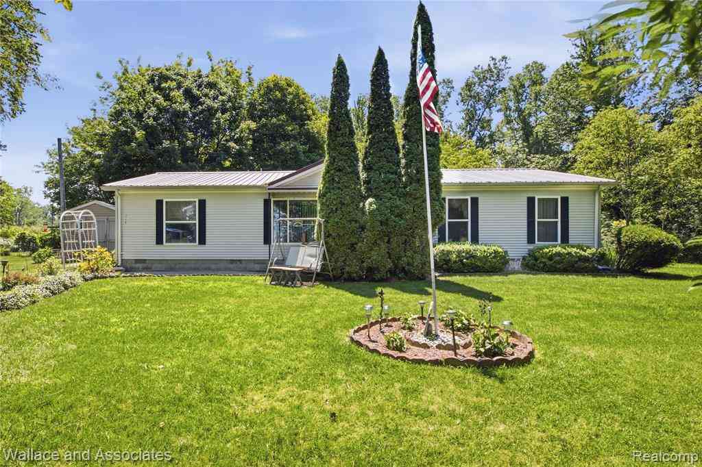 Homes For Sale - 3129 Streeter Drive <br/> Fort Gratiot, MI 48059