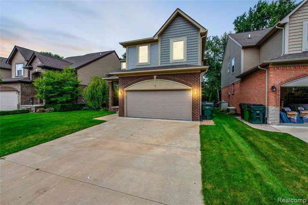 Homes For Sale - 13897 Grandeur Avenue <br/> Utica, MI 48315