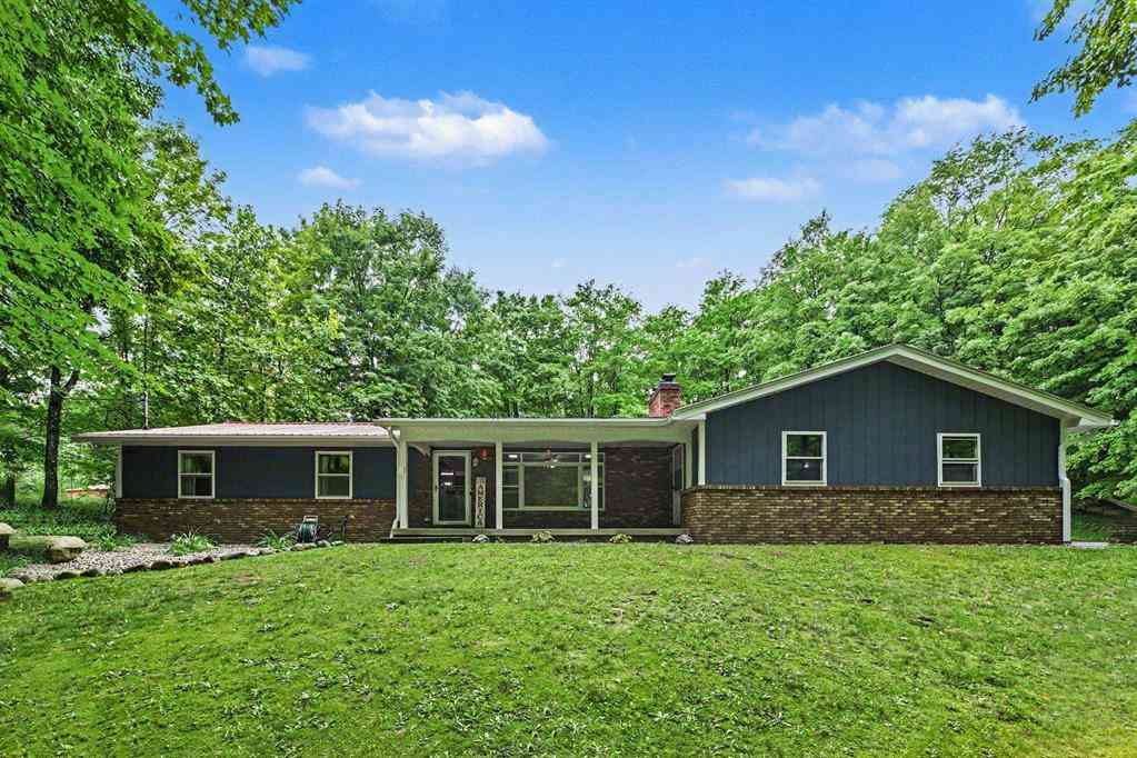 Homes For Sale - 5661 NW Way Road <br/> Rapid City, MI 49676