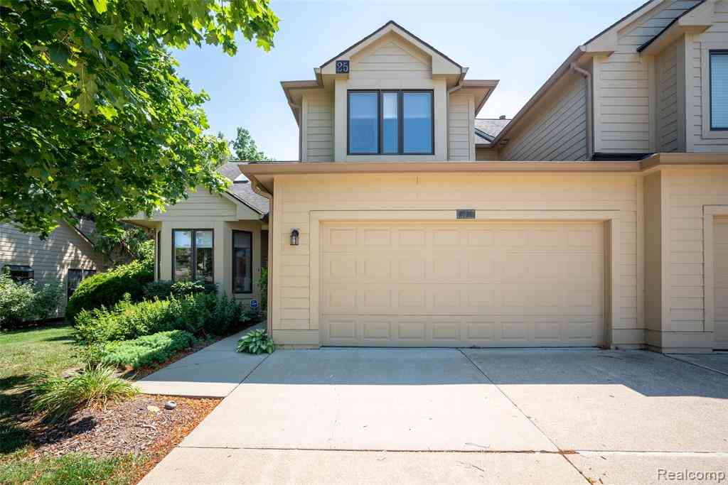 Condo For Sale - 2039 Bancroft Drive <br/> Washtenaw County, Ann Arbor, MI 48108