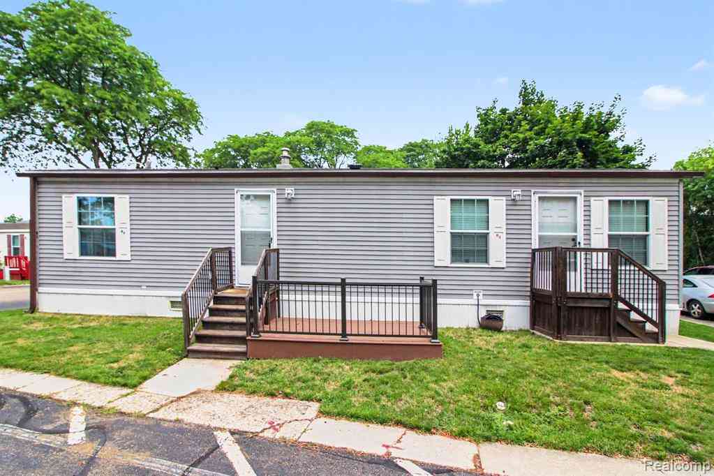 Homes For Sale - 2740 Packard B8 Street <br/> Washtenaw County, Ann Arbor, MI 48108