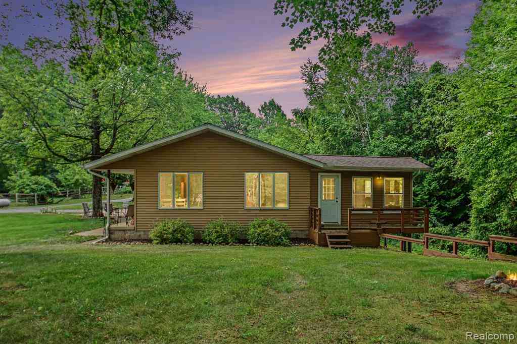 Homes For Sale - 1646 Boy Scout Road <br/> Caro, MI 48723