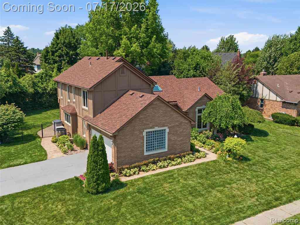 Homes For Sale - 14751 Ashton Lane <br/> Shelby Twp, MI 48315