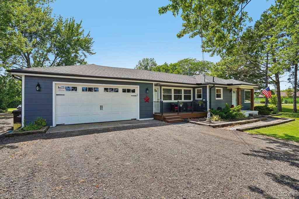 Homes For Sale - 2758 Nadeau Road <br/> Monroe, MI 48162