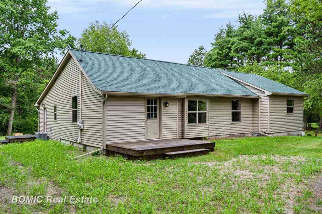 Homes For Sale - 2435 E Dayton Road <br/> Caro, MI 48723