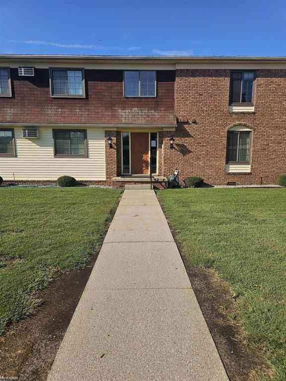 Condo For Sale - 1900 River Road <br/> Saint Clair County, Marysville, MI 48040